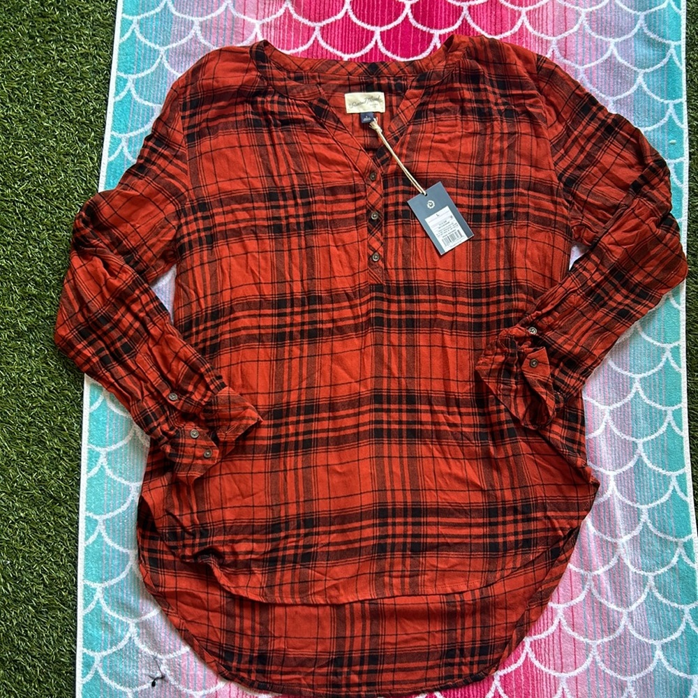Universal Thread half buttons long sleeve dress shirt - Picture 9 of 13